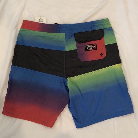 Billabong Men’s Board Short Swimsuit Size 34 - Picture 2 of 10